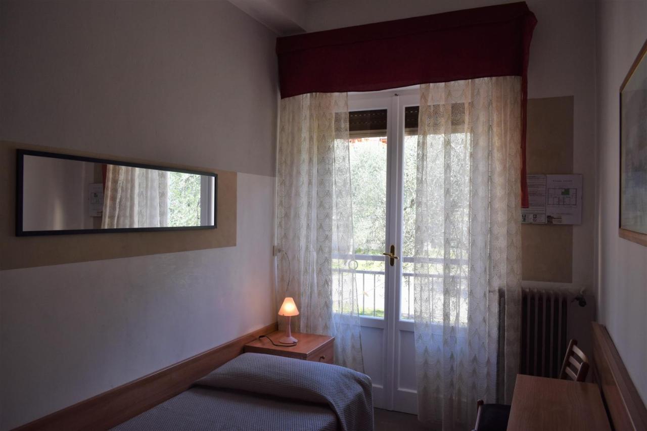 Albergo Al Pescatore Brenzone sul Garda Eksteriør billede