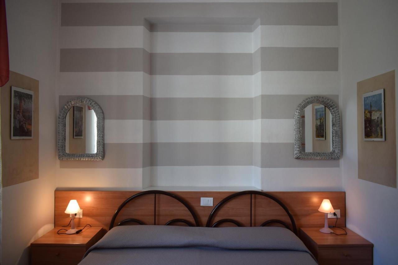 Albergo Al Pescatore Brenzone sul Garda Eksteriør billede