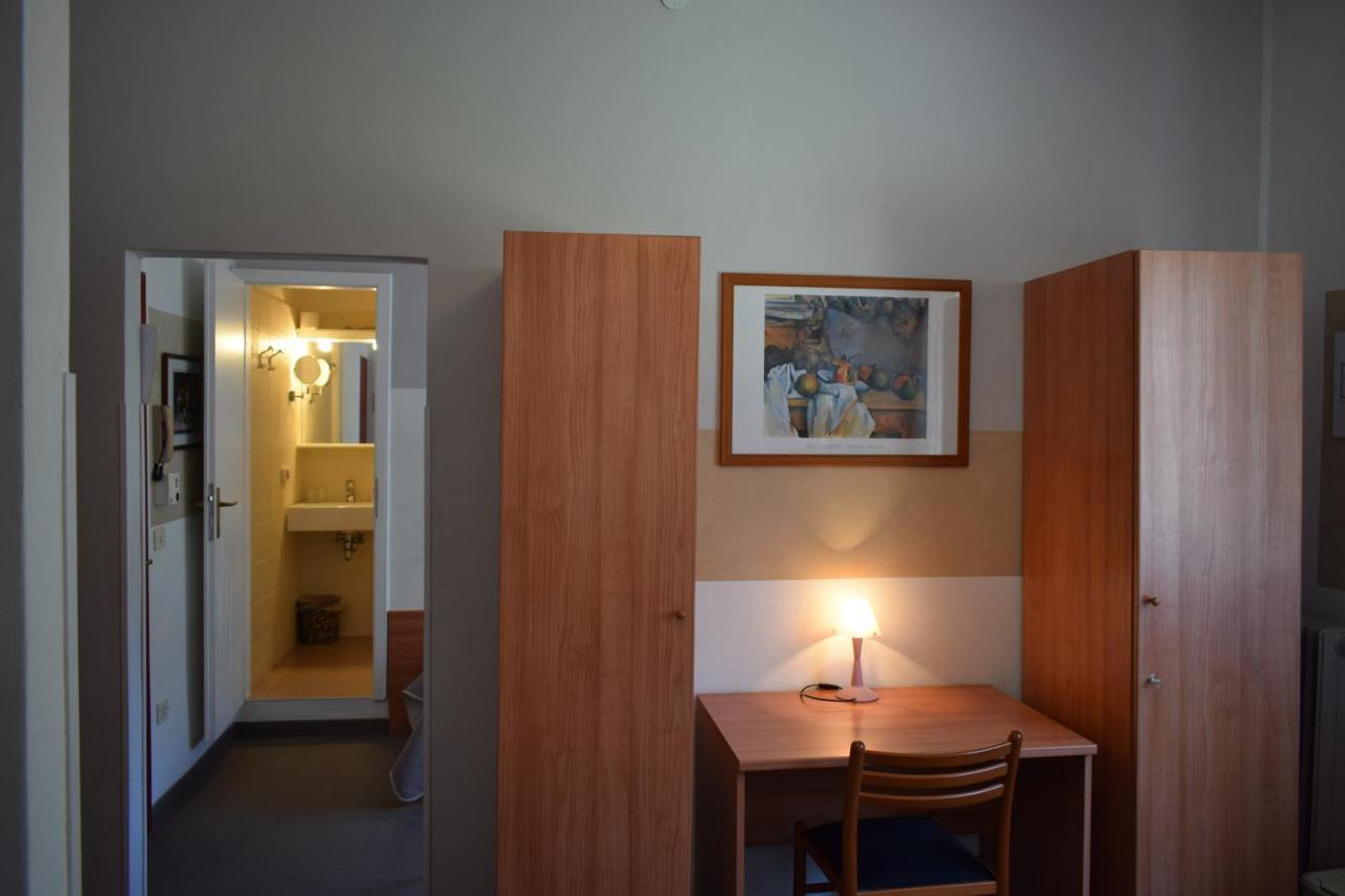 Albergo Al Pescatore Brenzone sul Garda Eksteriør billede