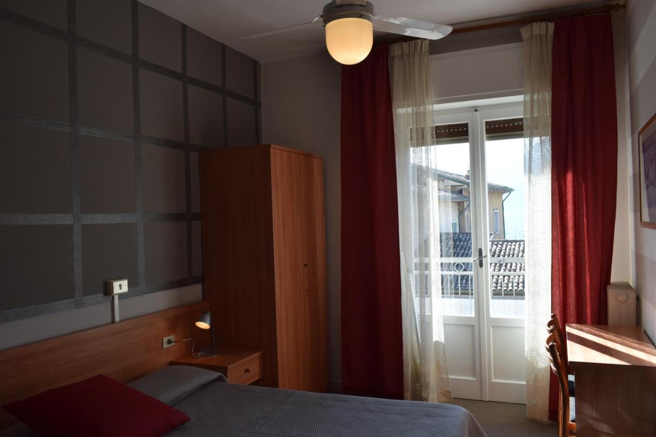 Albergo Al Pescatore Brenzone sul Garda Eksteriør billede