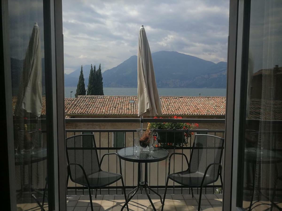 Albergo Al Pescatore Brenzone sul Garda Eksteriør billede