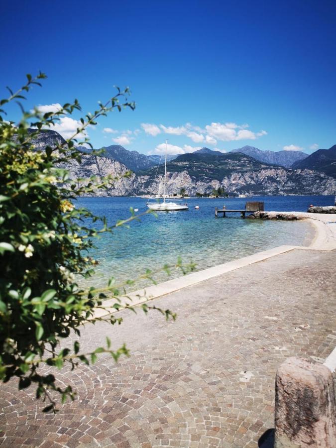 Albergo Al Pescatore Brenzone sul Garda Eksteriør billede