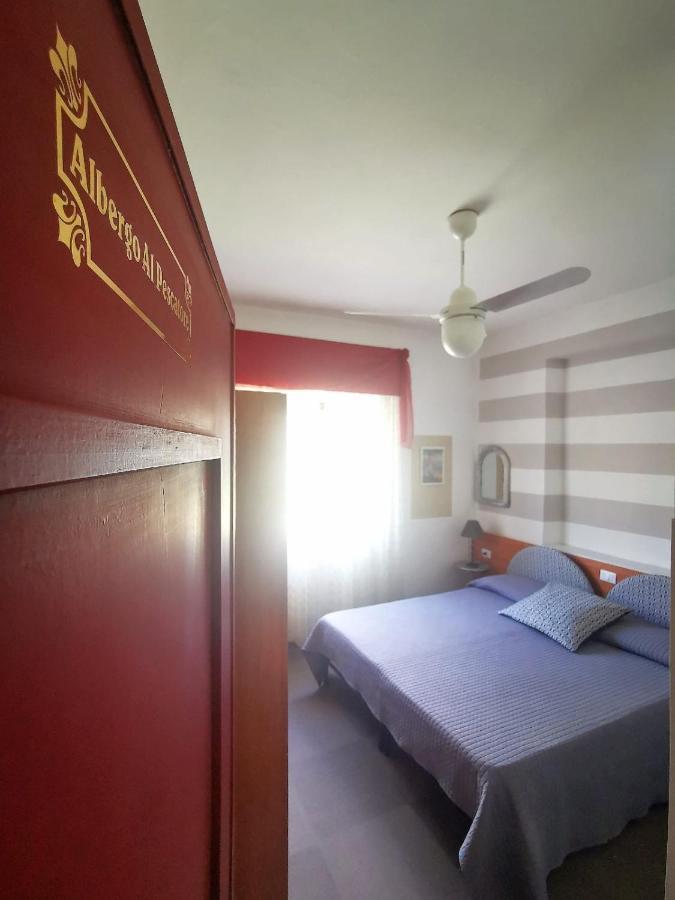 Albergo Al Pescatore Brenzone sul Garda Eksteriør billede